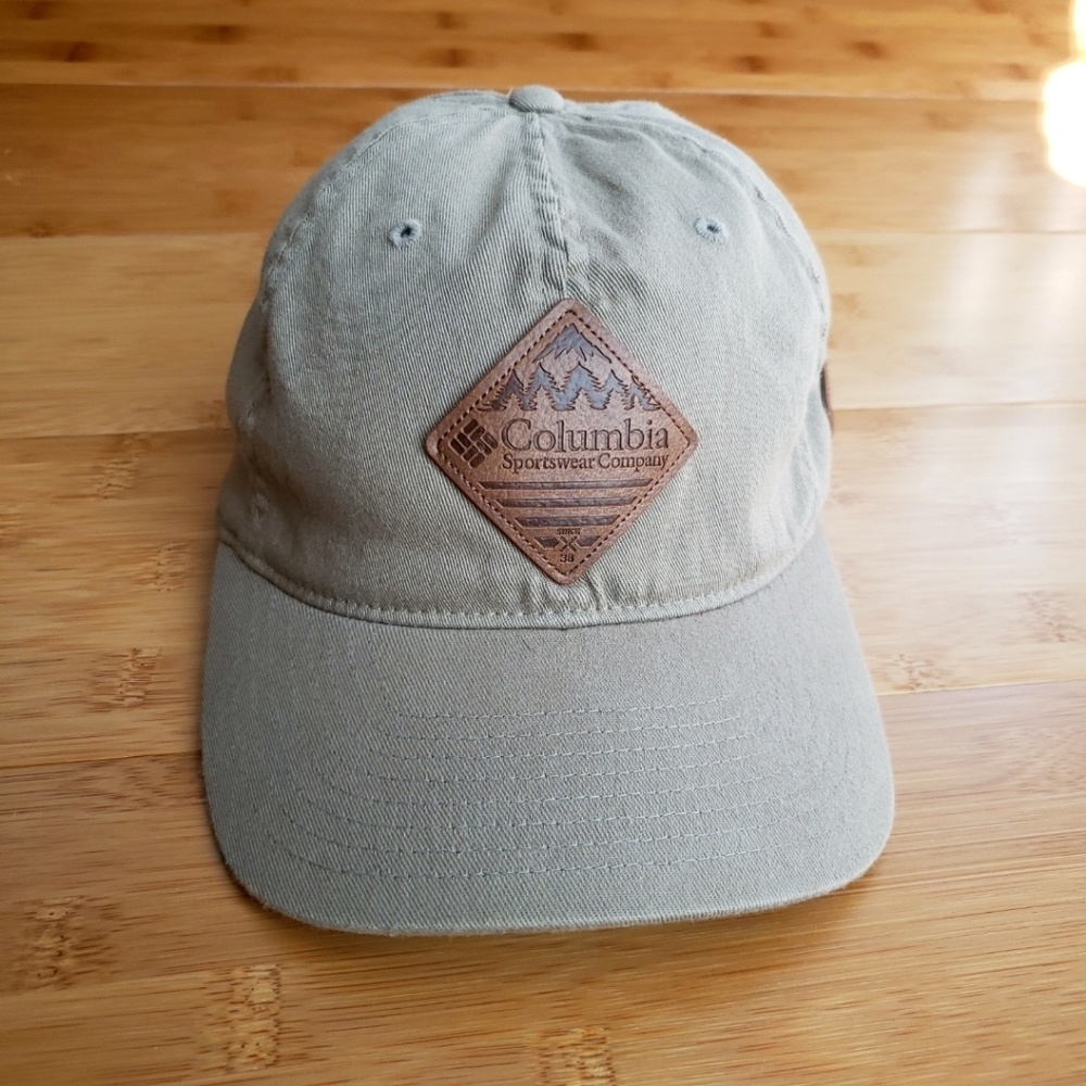 COLUMBIA Hat NWOT